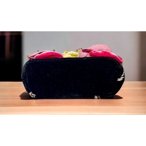 Vintage Mary Frances #1051 “Bed Of Roses” Shoulder Bag - Picture 5 of 11